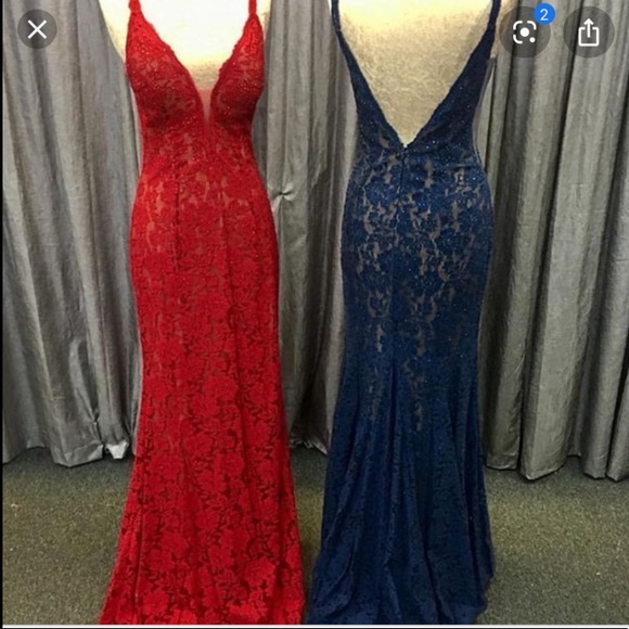 Formal dress - Picture 3 of 3